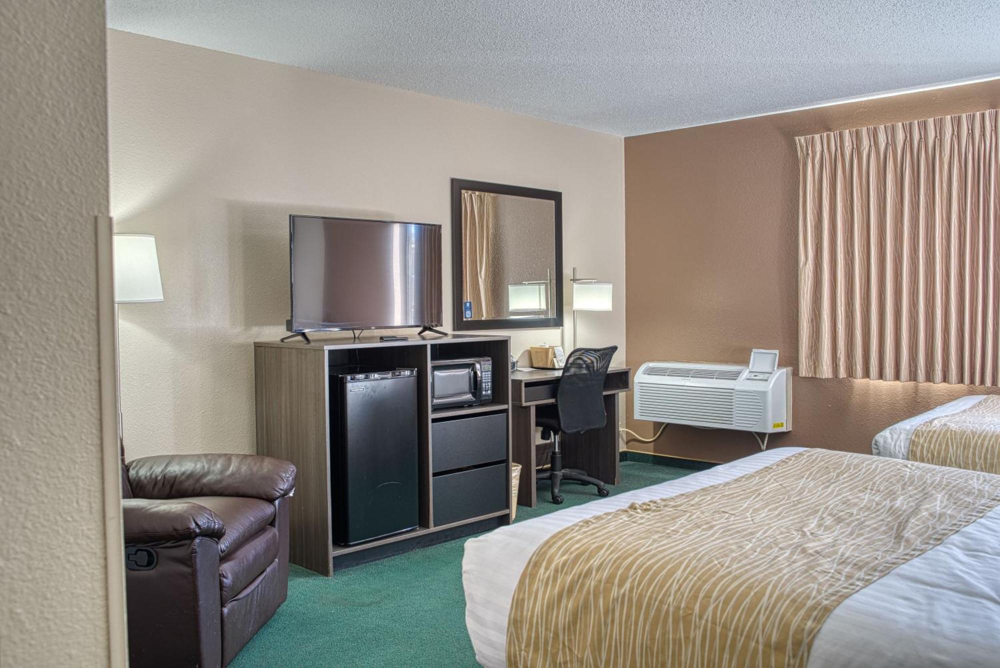 Hotel Super 8 By Wyndham Sturgis Extérieur photo