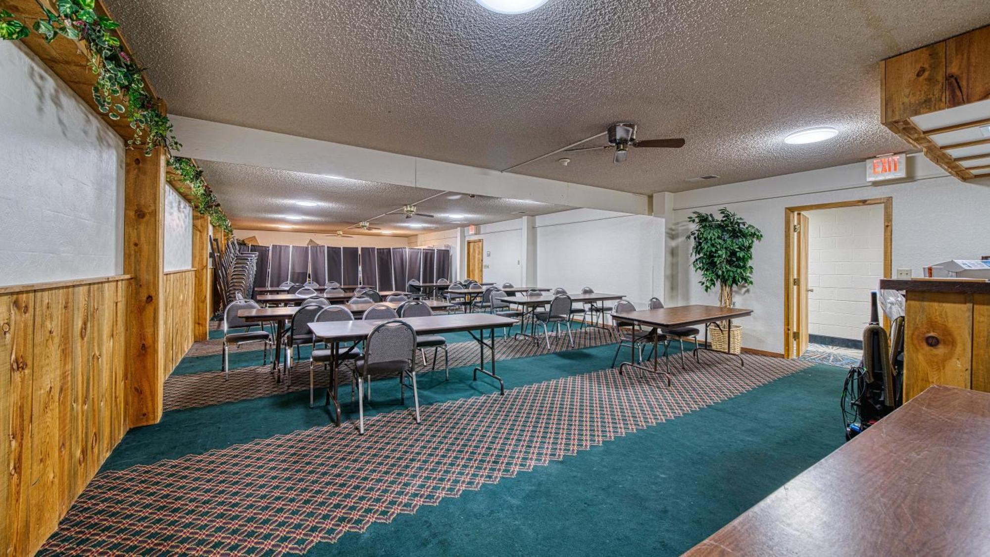 Hotel Super 8 By Wyndham Sturgis Extérieur photo
