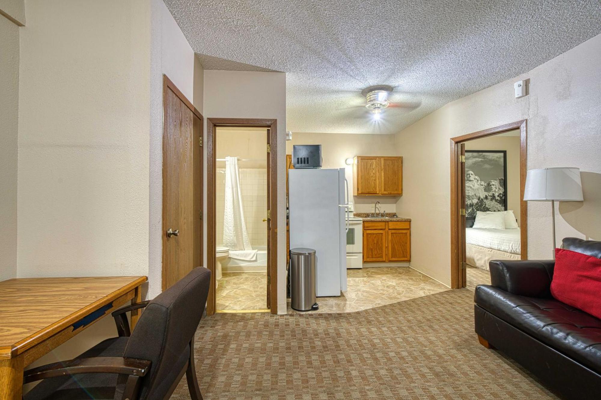 Hotel Super 8 By Wyndham Sturgis Extérieur photo